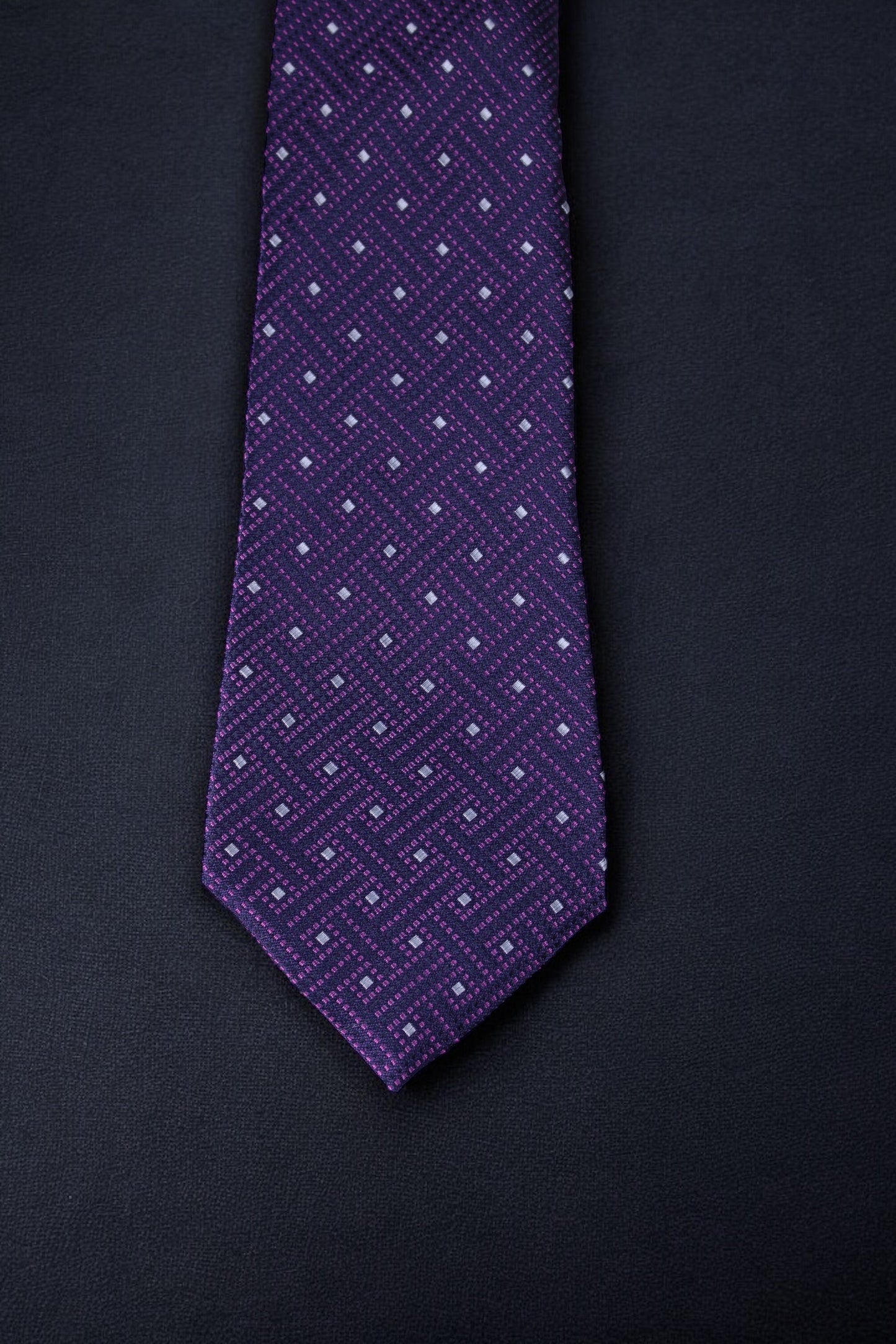 Elegant Purple Geometric Tie & Pocket Square