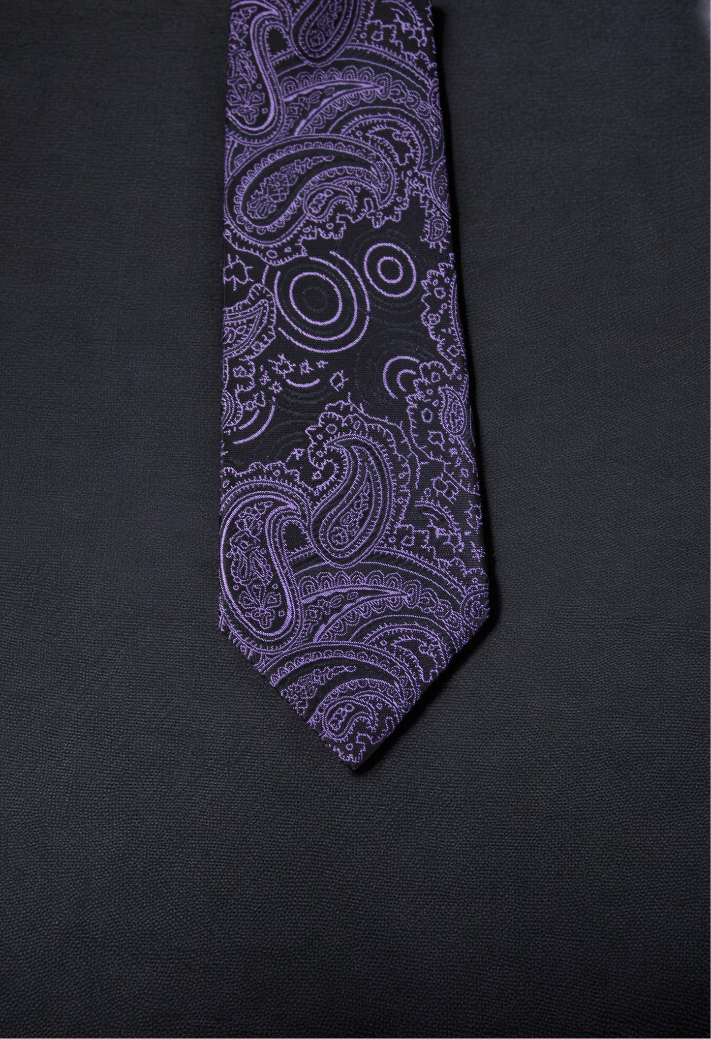 Elegant Black & Purple Paisley Tie & Pocket Square