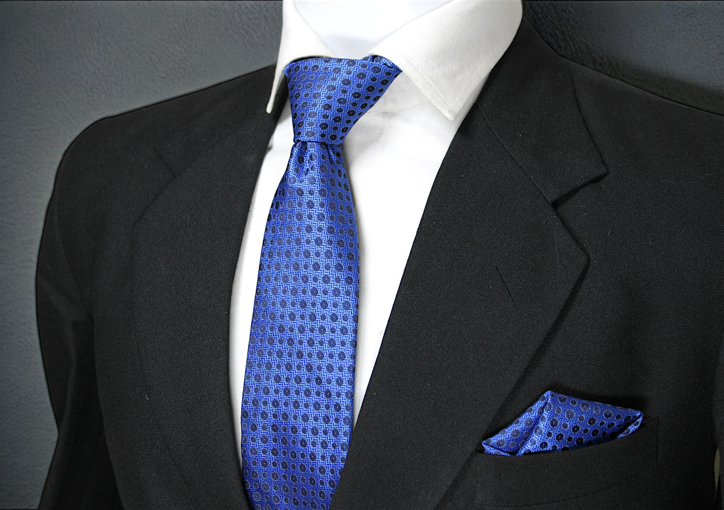 Blue & Navy Geometric Tie & Pocket Square