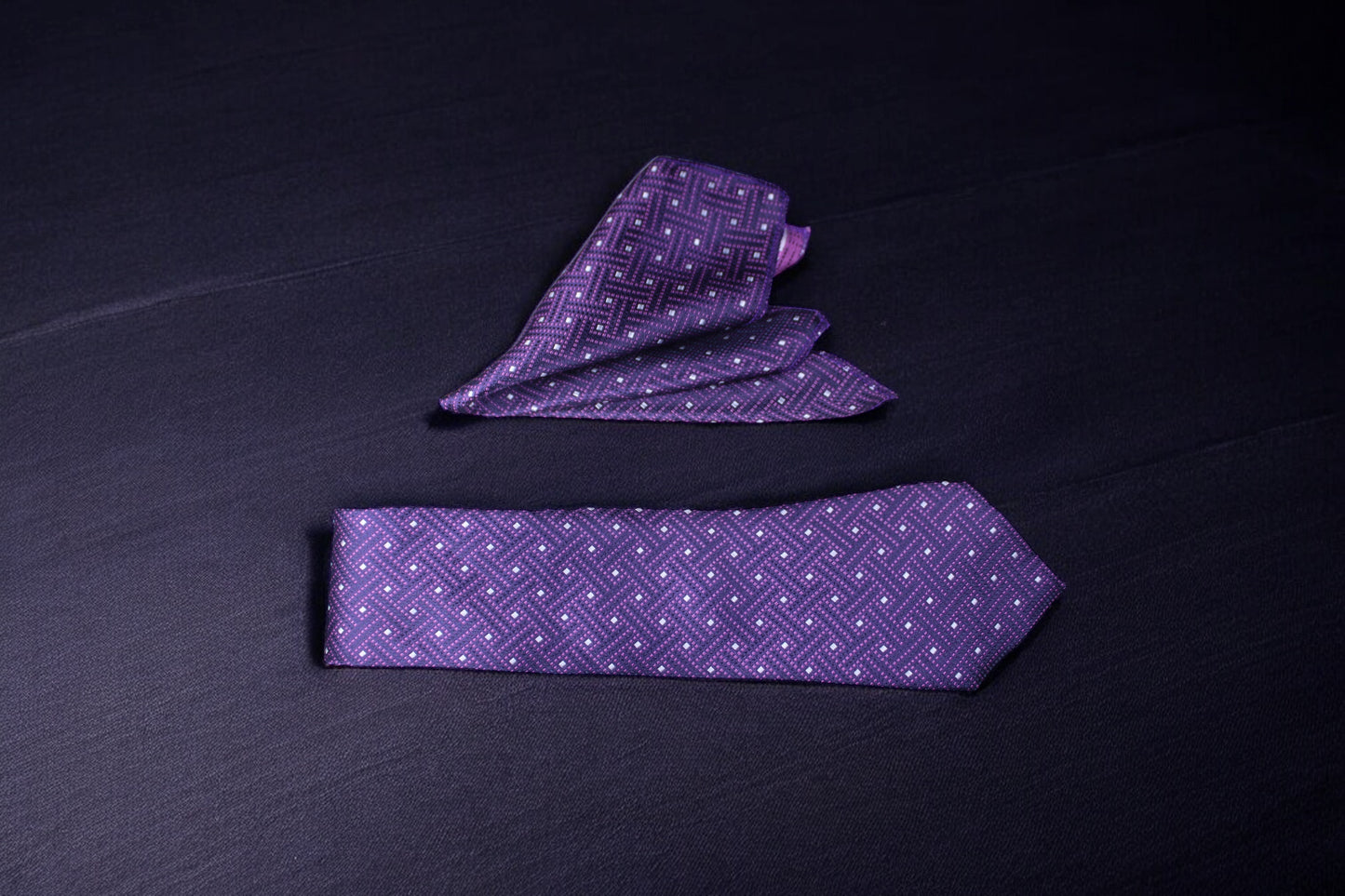 Elegant Purple Geometric Tie & Pocket Square