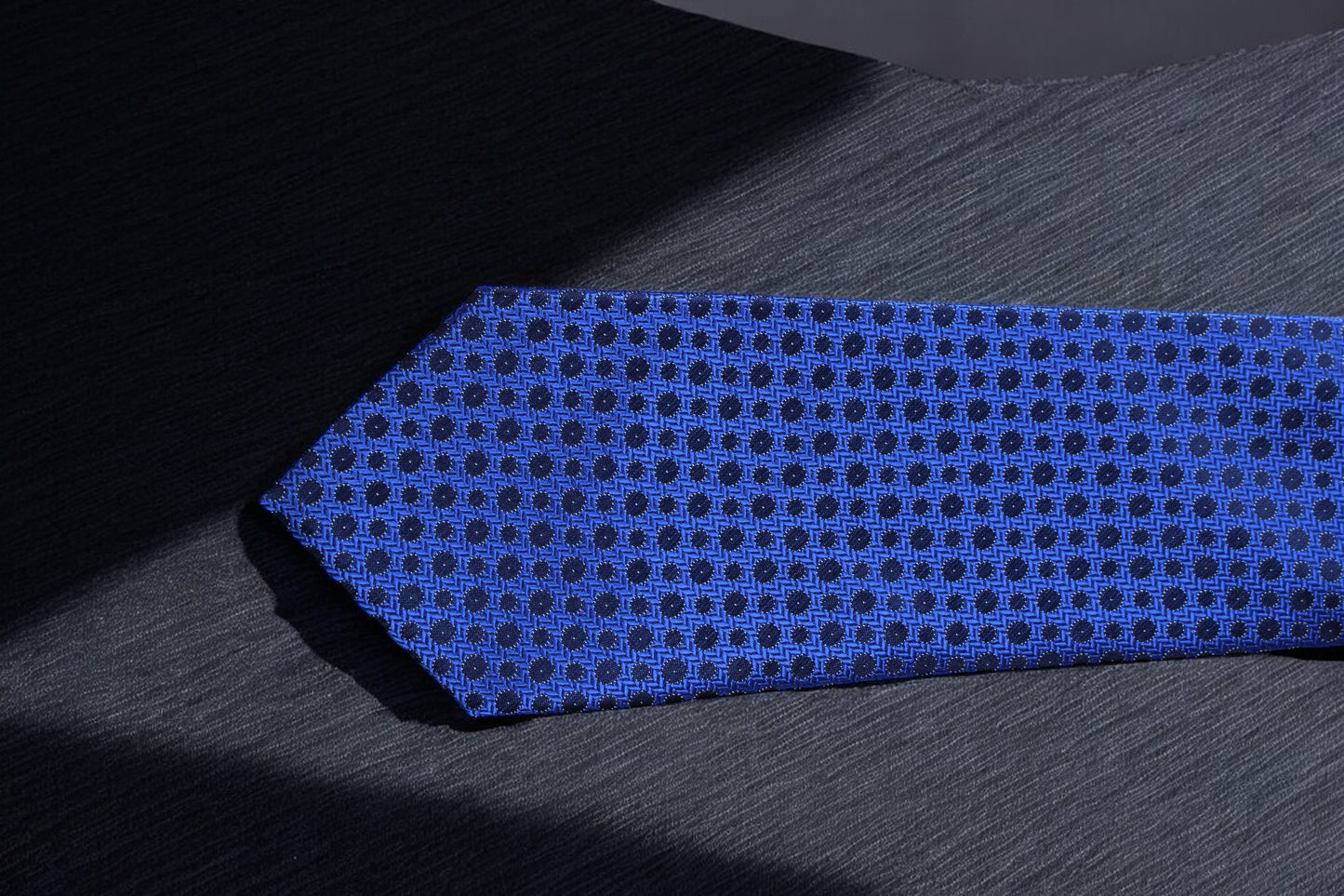 Blue & Navy Geometric Tie & Pocket Square