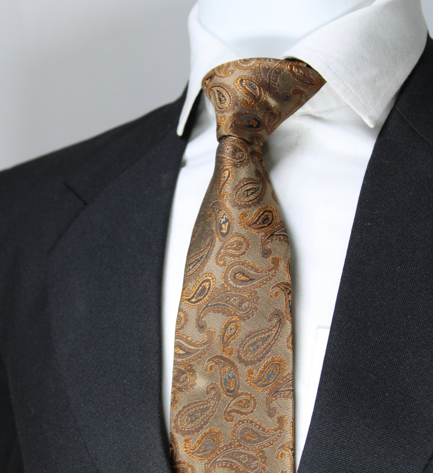 Light Brown & Gold Paisley Tie & Pocket Square