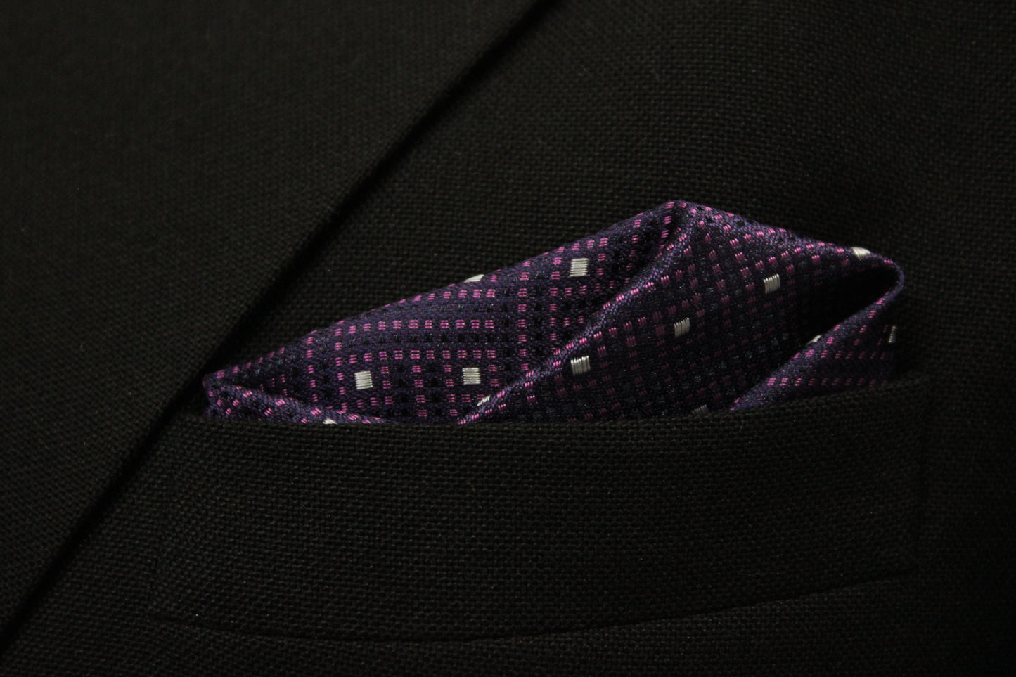 Elegant Purple Geometric Tie & Pocket Square