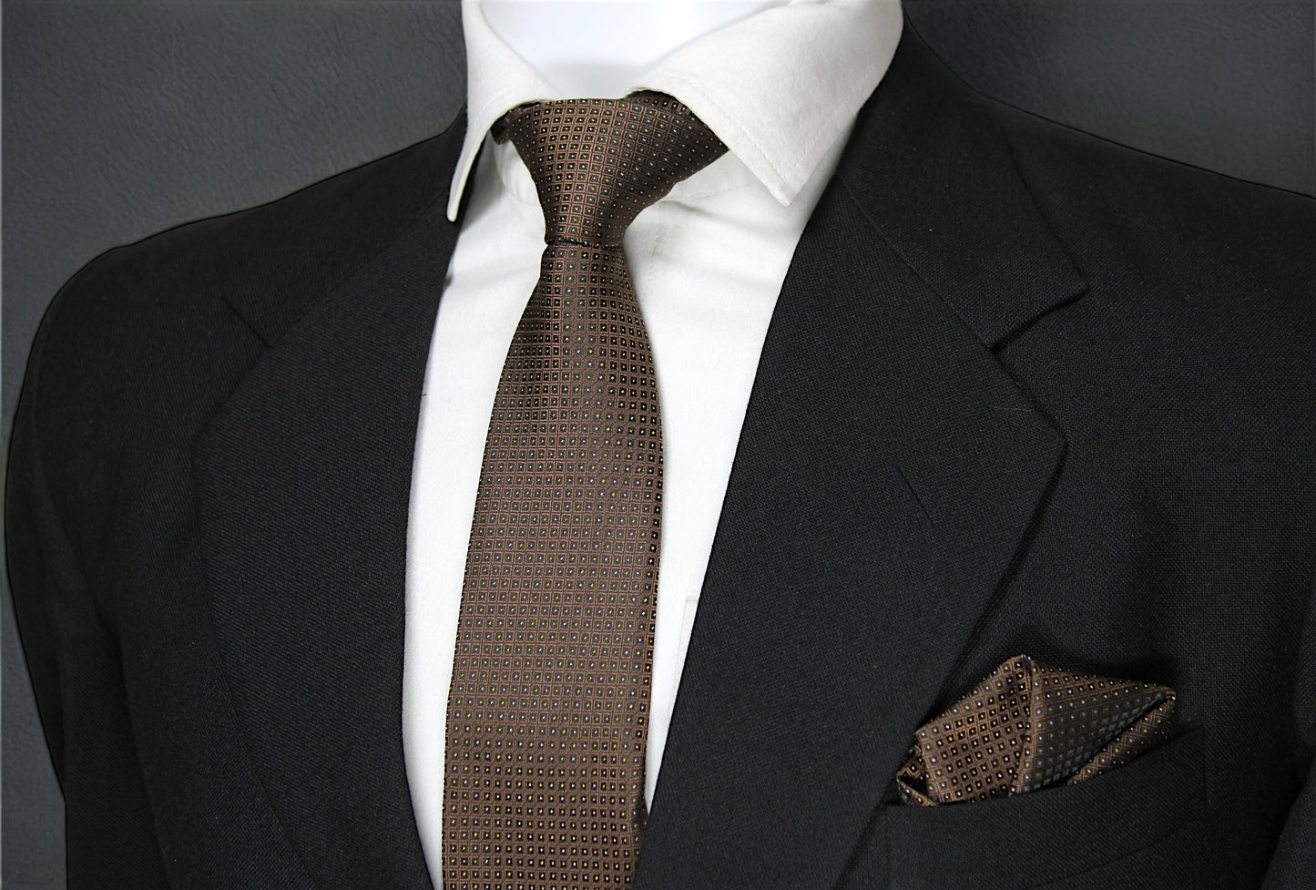 Brown Geometric Tie & Pocket Square