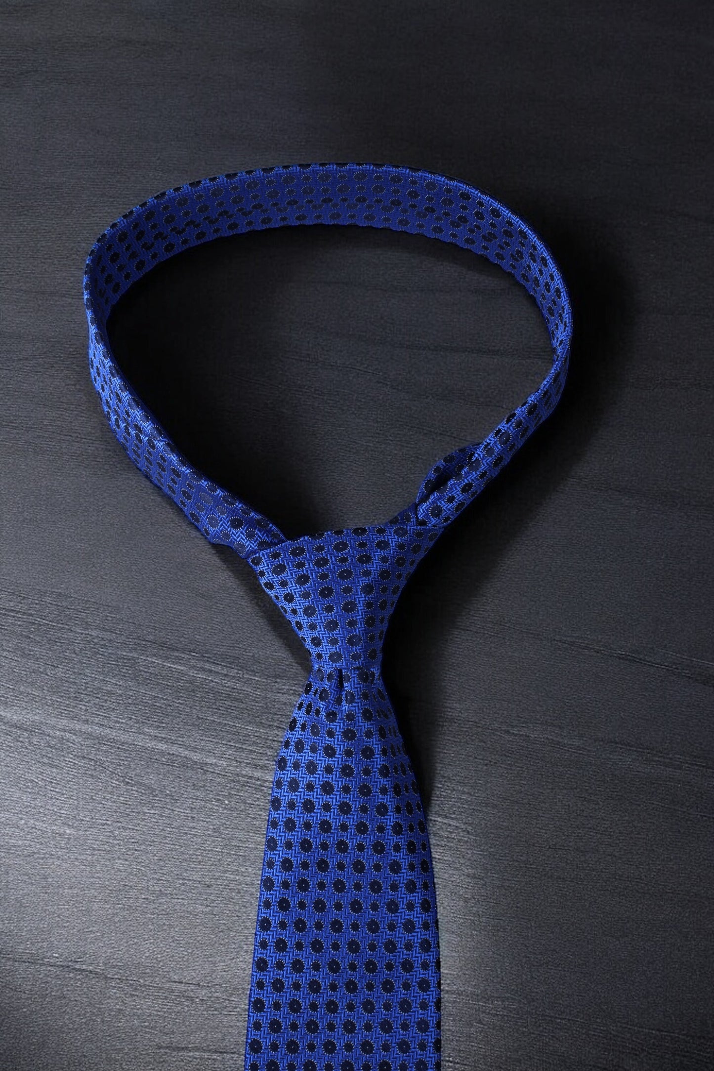Blue & Navy Geometric Tie & Pocket Square