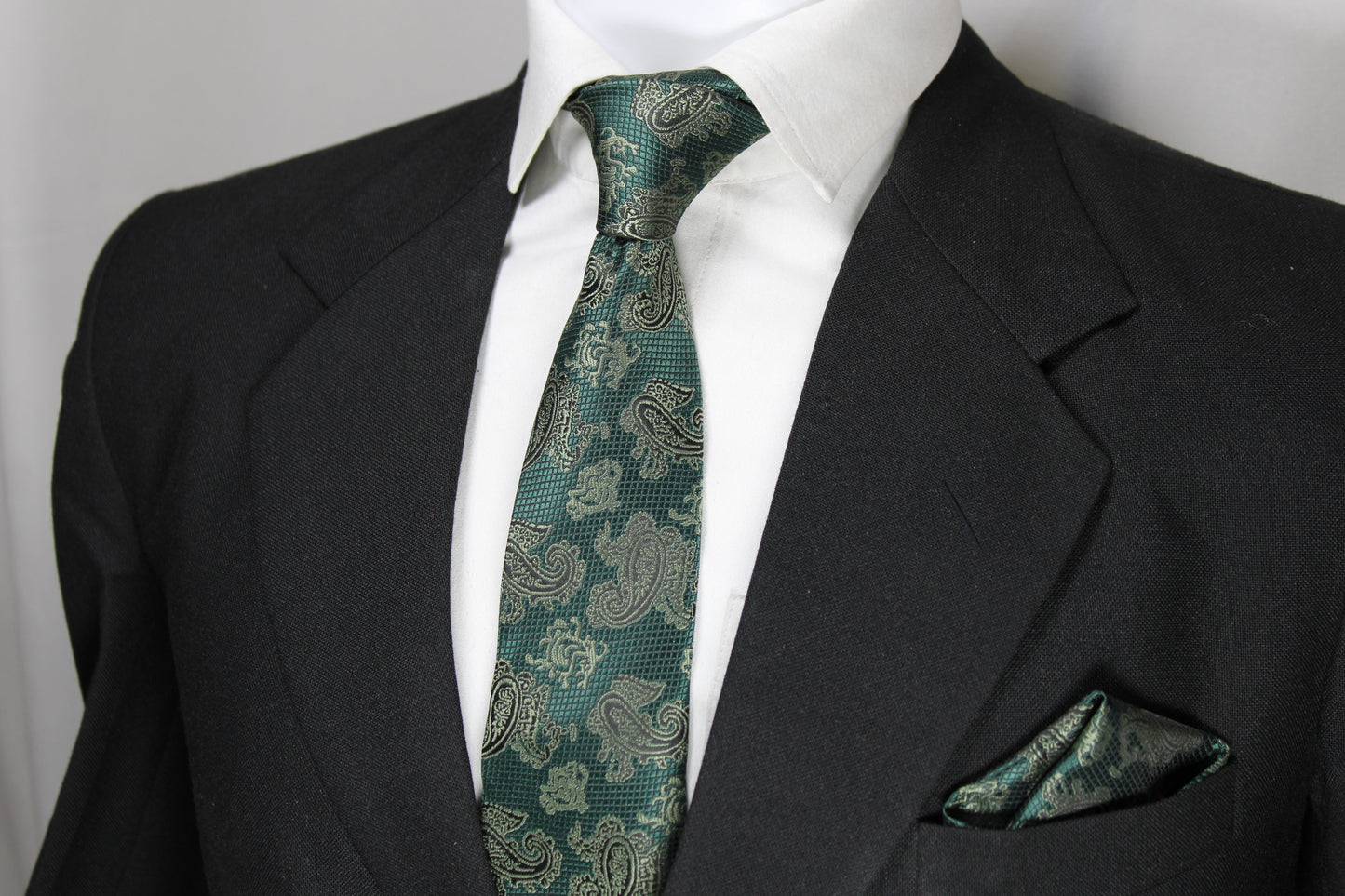Bottle Green Paisley Tie & Pocket Square