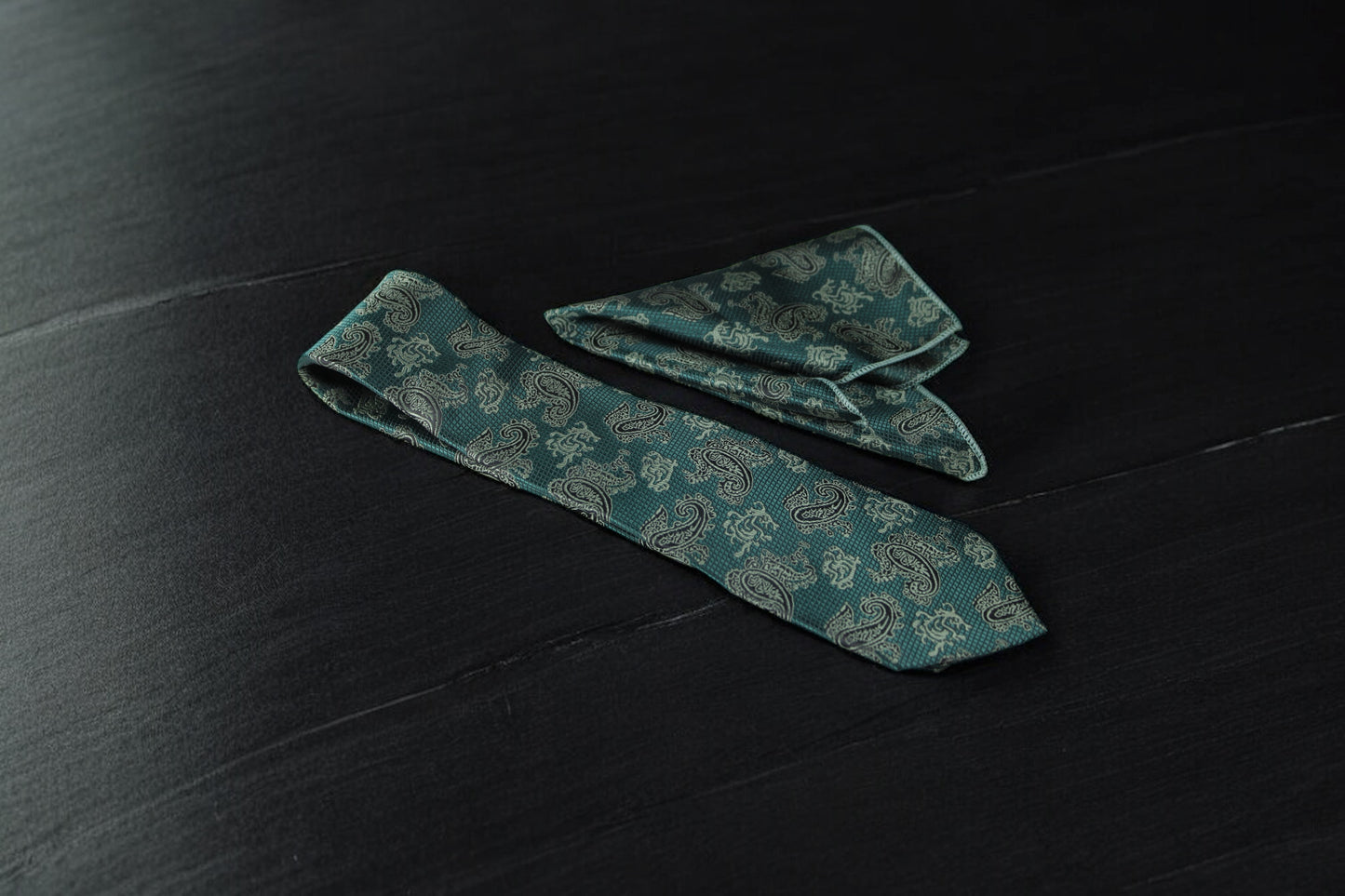 Bottle Green Paisley Tie & Pocket Square