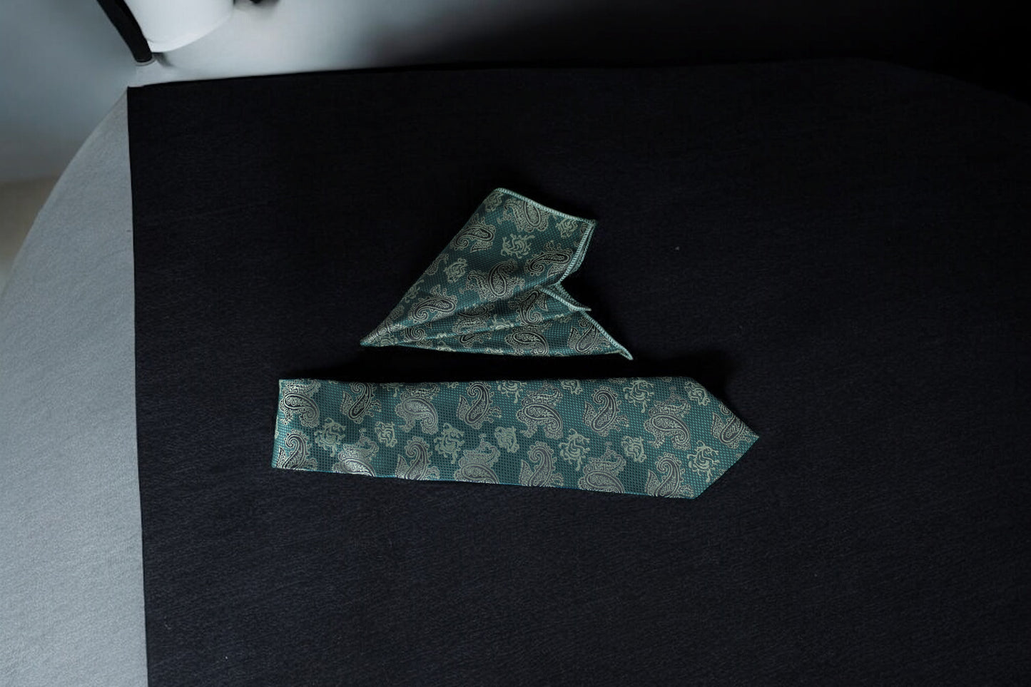 Bottle Green Paisley Tie & Pocket Square