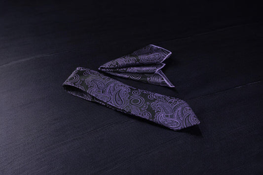 Elegant Black & Purple Paisley Tie & Pocket Square
