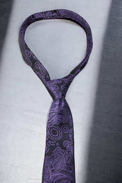 Elegant Black & Purple Paisley Tie & Pocket Square