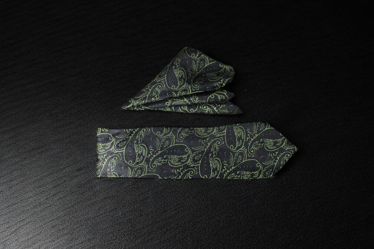 Elegant Green & Black Paisley Tie & Pocket Square