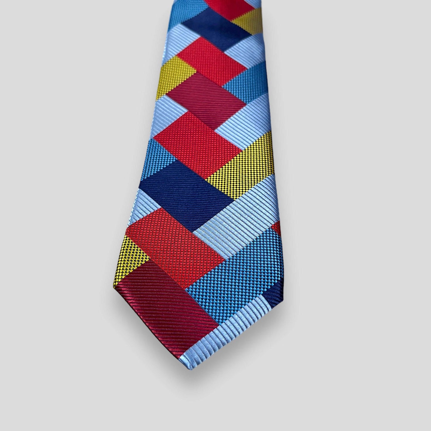 Madarf Tie