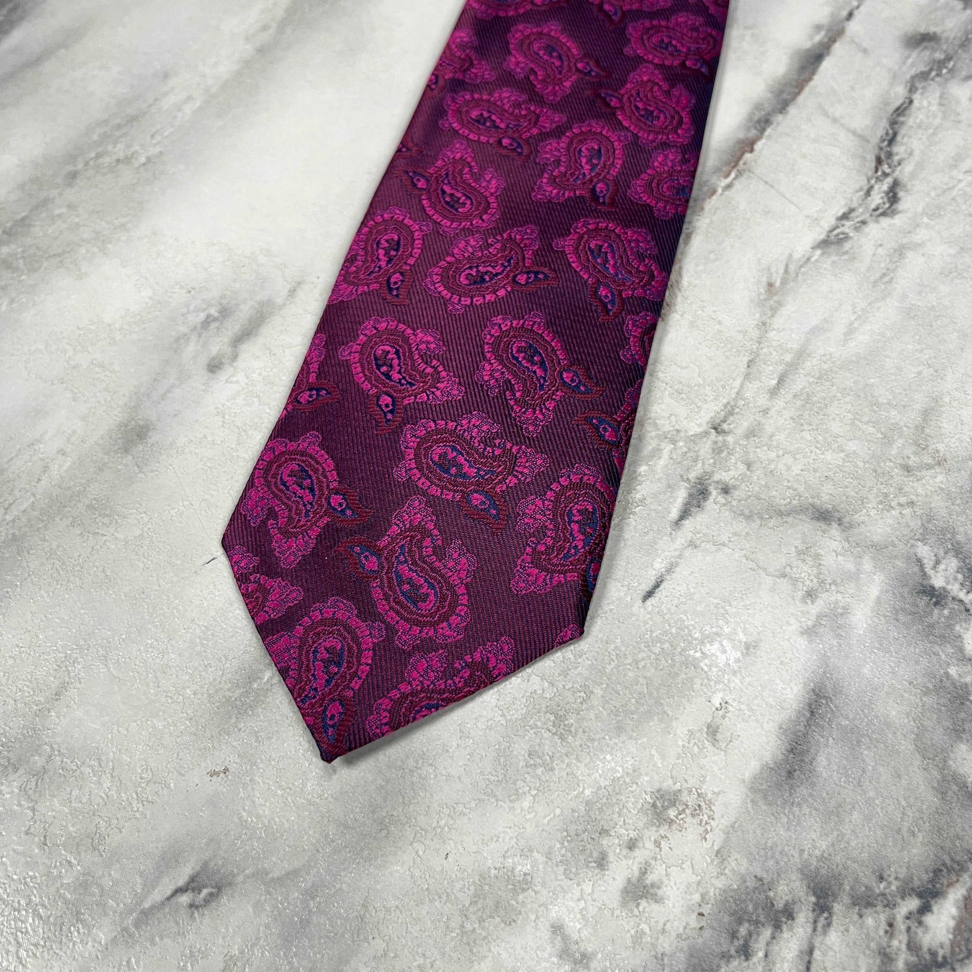 Magenta Self Paisley Tie