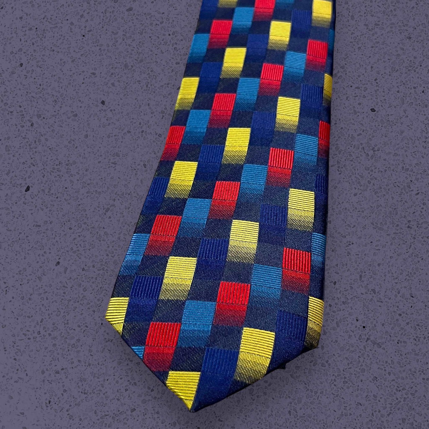 Asbar Tie