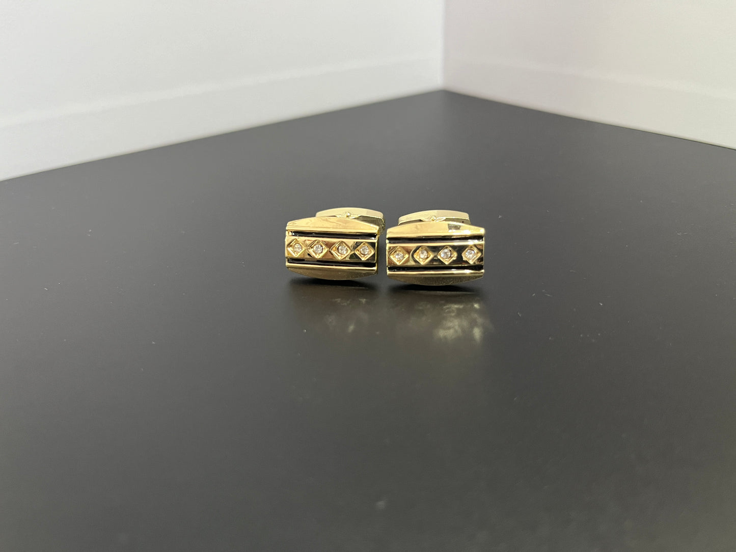 Zircon Curved Rectangular Golden Cufflinks